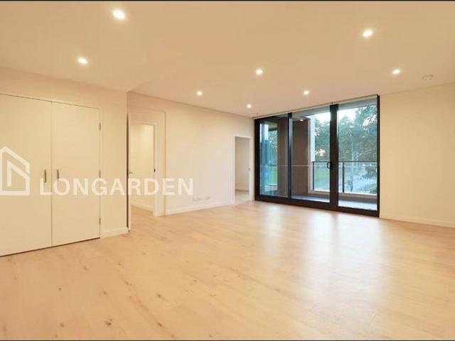 Brand New Luxury Apartment with Generous Space!