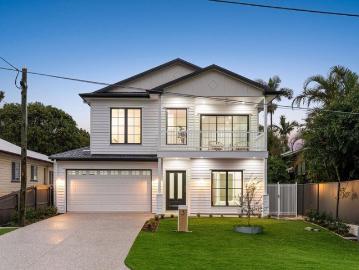 Brand New Luxury by the Park and Water