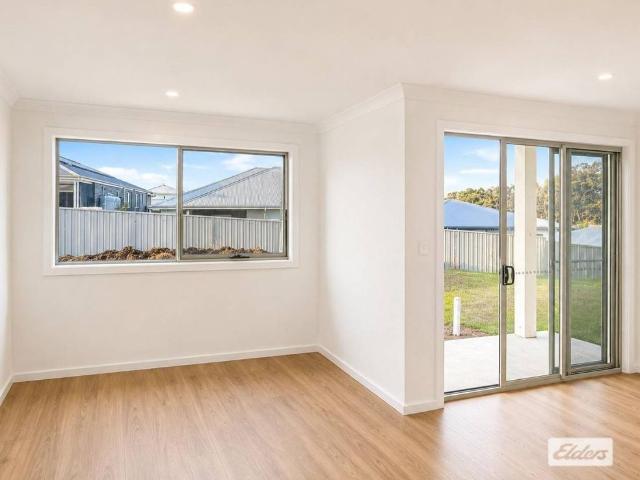 Brand New Luxury Duplex – Contemporary Beachside Living at Its Finest