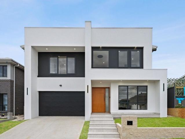 Brand New Luxury Family Entertainer with Separate Granny Flat
