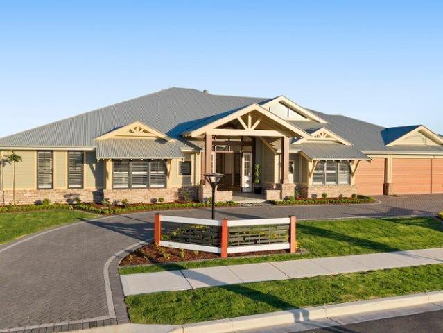 Brand New, Luxury Family Estate with Pool, Granny Flat