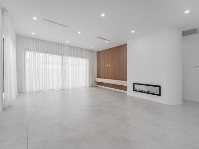 Brand New Luxury Family Haven