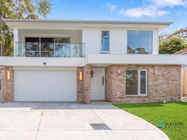 Brand New Luxury Family Home in Convenient Location of Mt Colah