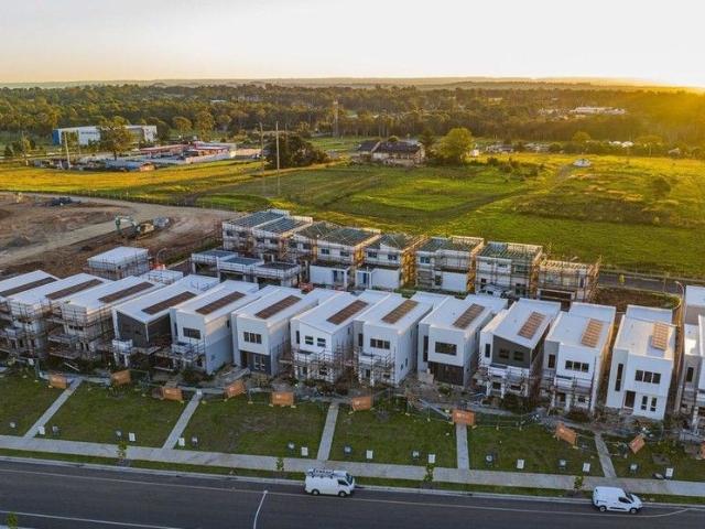 Brand New Luxury Family Home | 4 Bedrooms | 3 Bathrooms | Double Garage