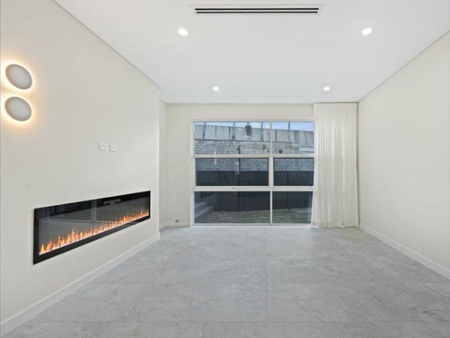 Brand New Luxury Family Home
