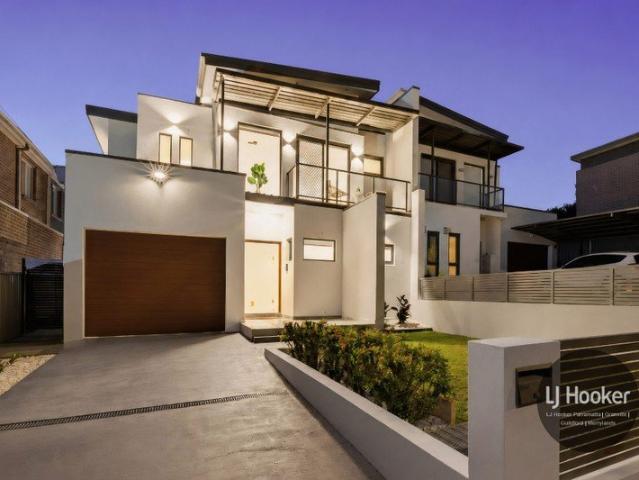 Brand New Luxury Feel Fully Renovated Family Duplex on 381sqm