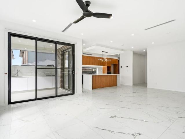 Brand New Luxury Home