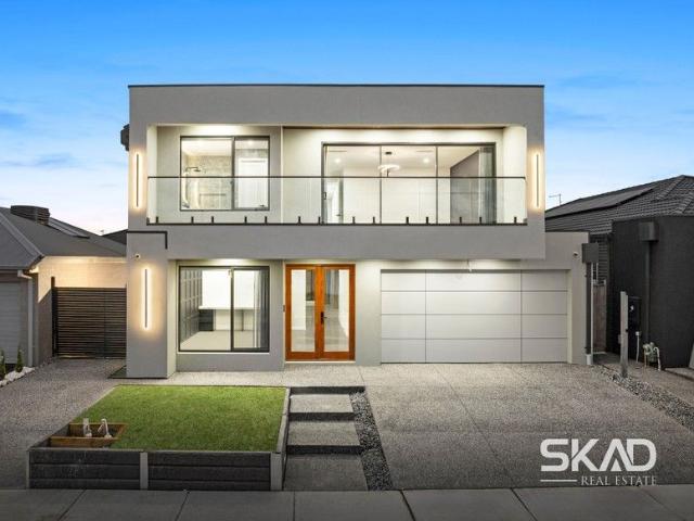 Brand New Luxury Home Featuring 3 Kitchens & 3 Living Areas!