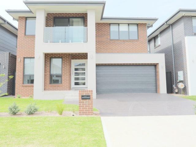 Brand New Luxury Home Ready to move in !