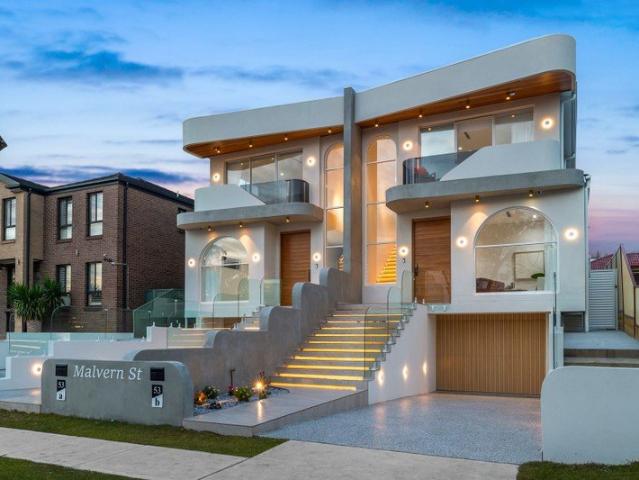 BRAND NEW LUXURY HOME WITH BASEMENT