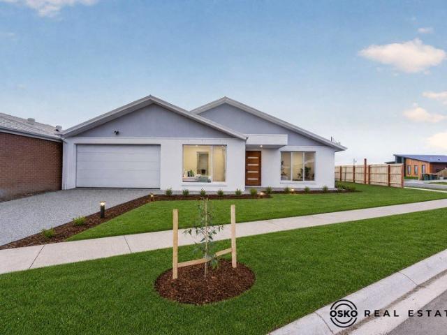 Brand New Luxury Living in the Heart of Bannockburn