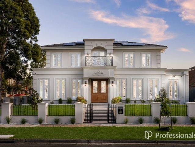 Brand New Luxury Living in the Heart of Glen Waverley