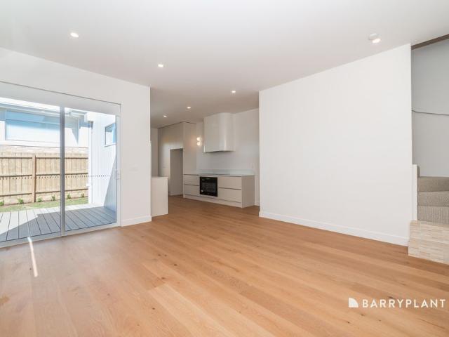 Brand New Luxury Living in the Heart of Oak Park