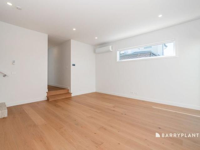 Brand New Luxury Living in the Heart of Oak Park