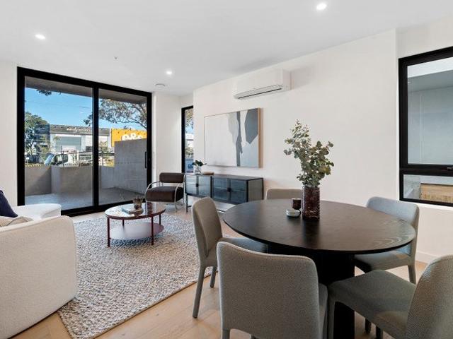 Brand New Luxury Living in the Heart of Moorabbin