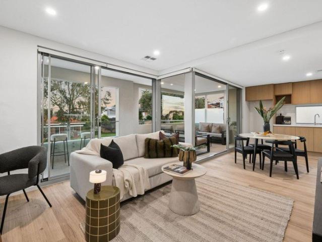 Brand New Luxury Living in the Heart of Woodlands