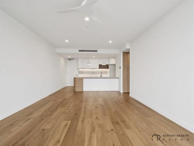 Brand New Luxury Living in the Heart of the Robina