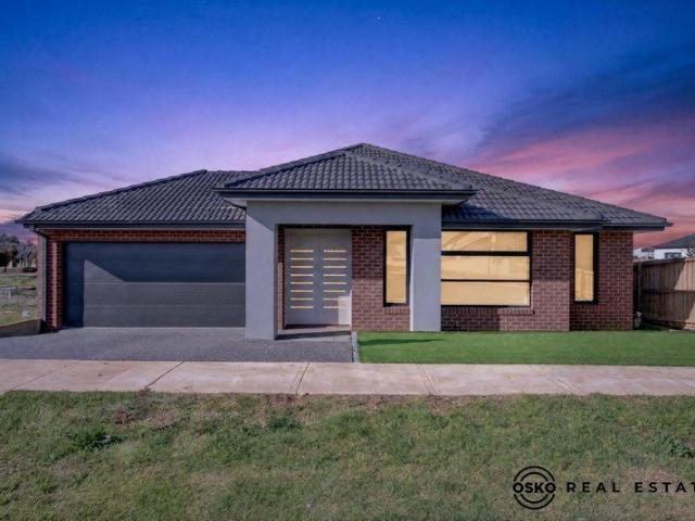 Brand New Luxury Living in a Prime Brookfield Location. Contact Today @ 0468 947 670