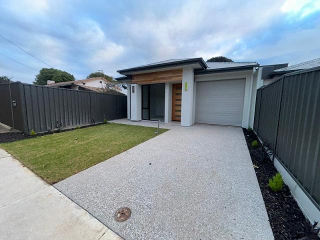 Brand New Luxury Living in Dover Gardens 4 Scarborough Terrace