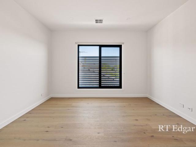 Brand New Luxury Living in Oakhill Estate