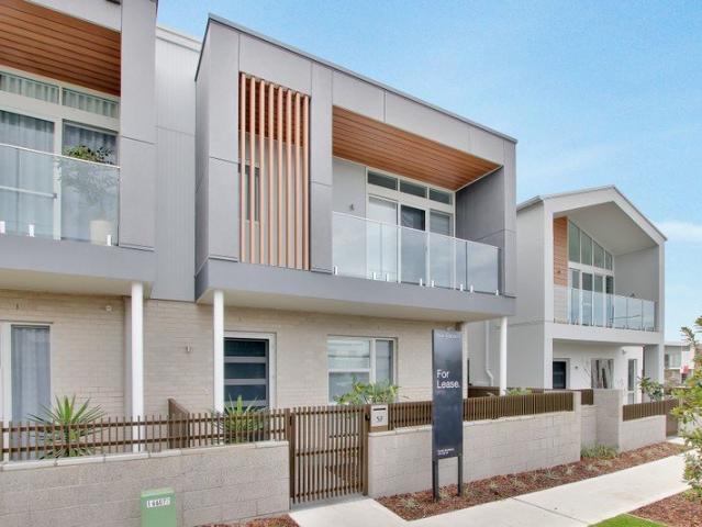 Brand New Luxury Living in Shell Cove