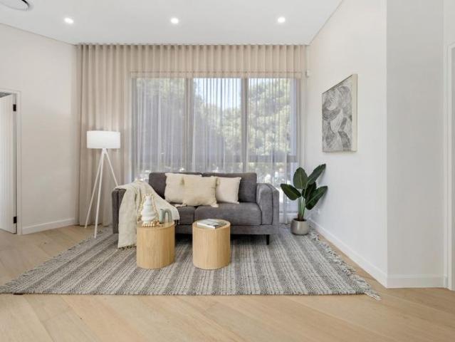 Brand New Luxury Parkside Home