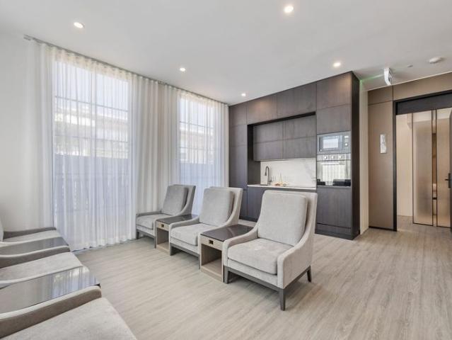BRAND NEW LUXURY ROOM WITH PRIVATE ENSUITE — AVAILABLE NOW