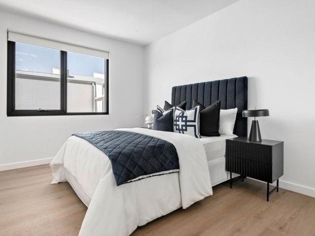 Brand New Luxury Townhouse ! Walk To All Amenities. Ready To Move!