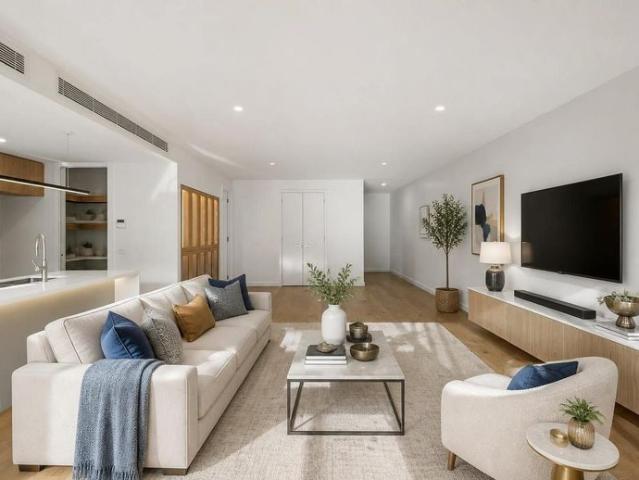 BRAND NEW LUXURY TOWNHOUSE: CONTEMPORARY LIVING AT ITS FINEST