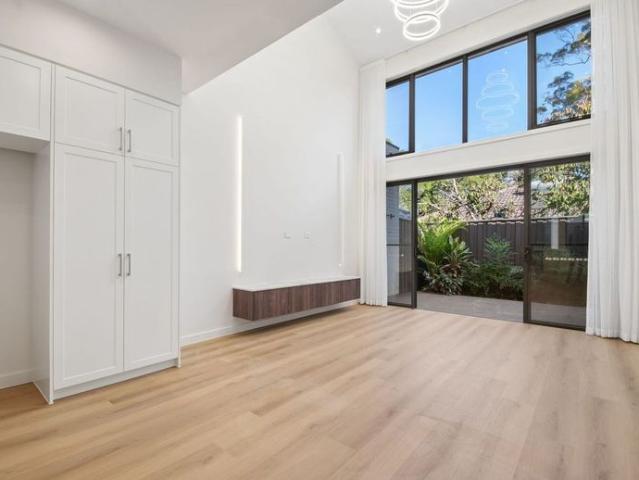 Brand New Luxury Townhouse For Lease In Sought After Location