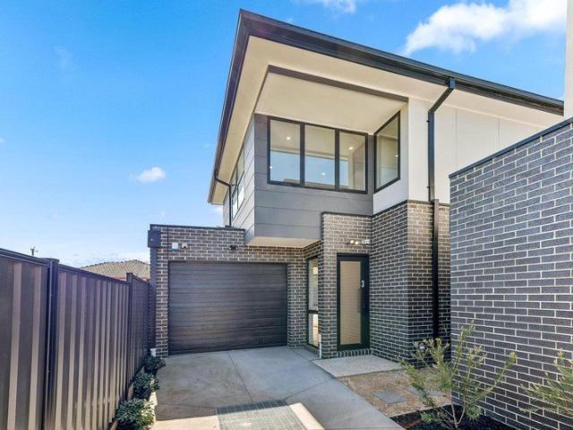 Brand new luxury townhouse in an exclusive boutique complex