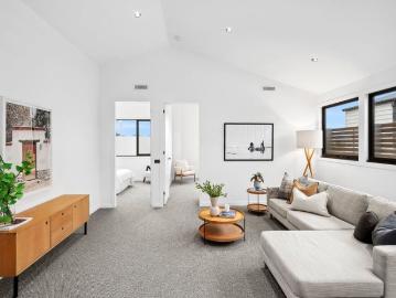 Brand New Luxury Townhouse in Prime Location Near Pakington Street
