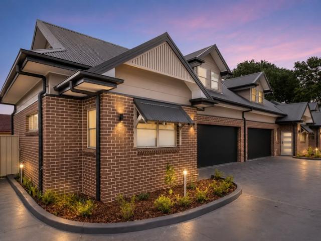 Brand New Luxury Townhouse Never Lived In | Last One Remaining
