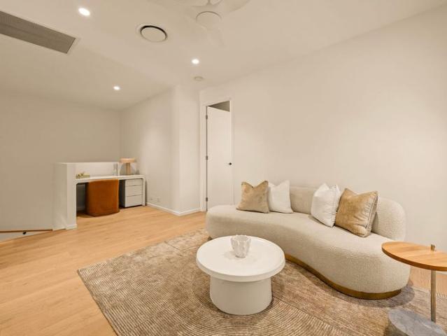 Brand New Luxury Villa in Exclusive Isle of Capri Enclave