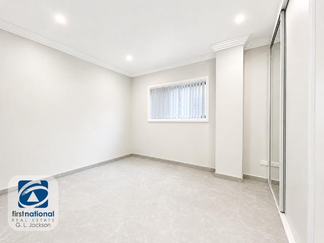 Brand New Luxury 1 Bedroom Flat