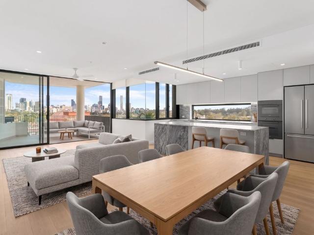 Brand New Luxury 3 Bedroom Apartment with Panoramic City Views