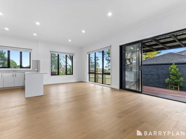 Brand New Luxury 4 Bedroom Family Home In Great Location