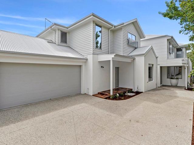 Brand new luxurious Newtown living