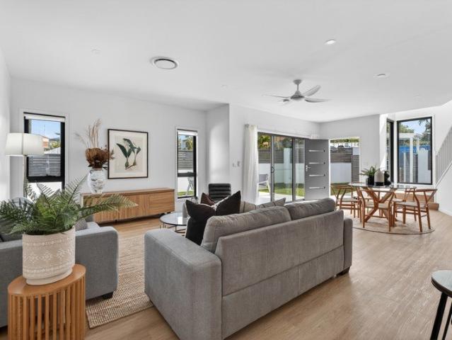 Brand New, Luxurious and Oversized Duplex