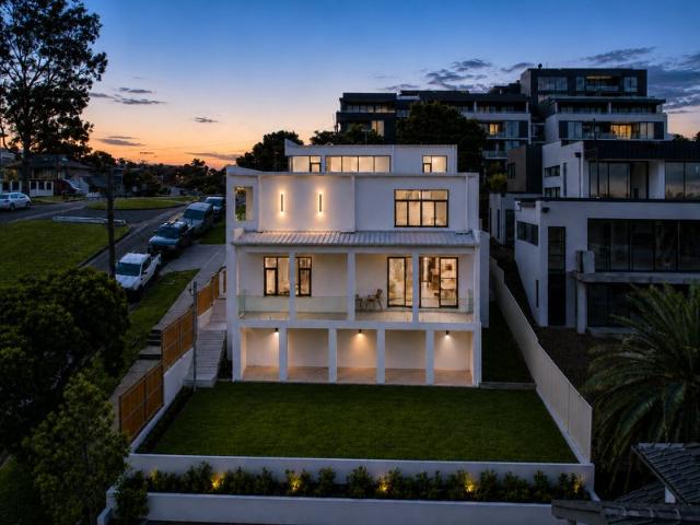Brand New Luxurious Residence Offering Panoramic Water Views from All Levels