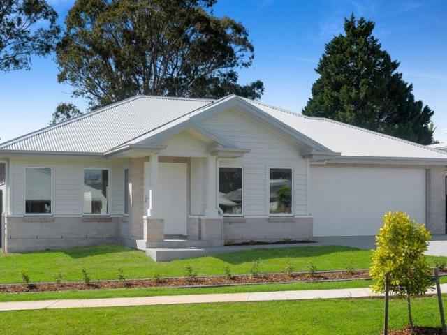 Brand new, move in ready in Appin