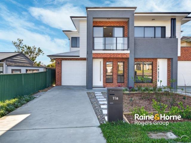 Brand New Modern Multi Level Duplex