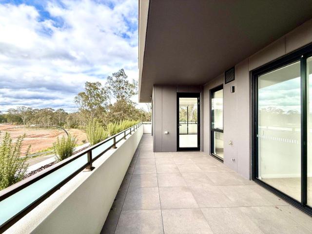 BRAND NEW Modern Comfort & Convenience in the Heart of Rouse Hill & Tallawong