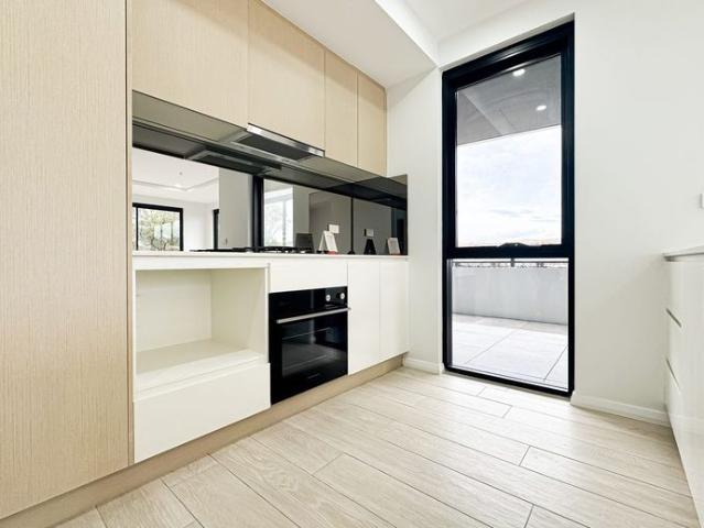 BRAND NEW Modern Comfort & Convenience in the Heart of Rouse Hill & Tallawong