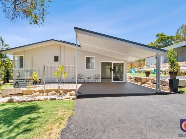 BRAND NEW MODERN CONTEMPORARY Dual Living & Income Potential