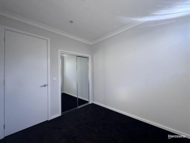 Brand New Modern & Convenient 2 Bedroom Granny Flat