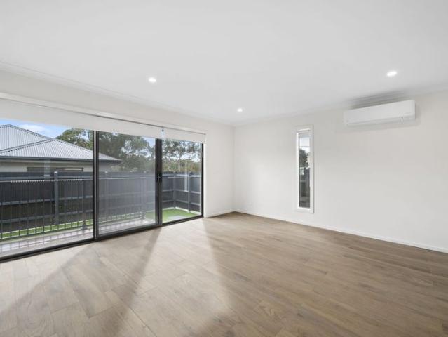 Modern & Convenient Living in the Heart of Greensborough