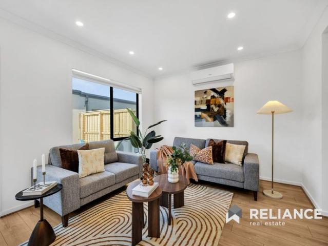 Brand New Modern Elegance in the Heart of Mambourin!