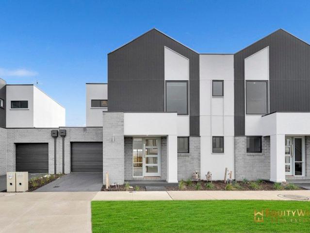 Brand New Modern Family Townhouse Living in the Heart of Mambourin
