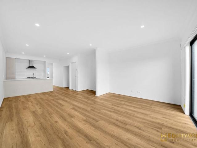 Brand New Modern Family Townhouse Living in the Heart of Mambourin